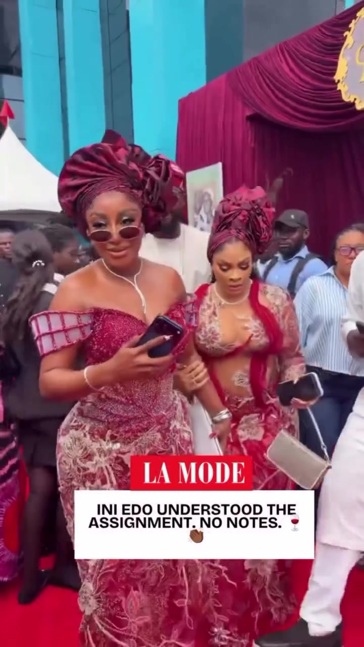 @La Mode Magazine