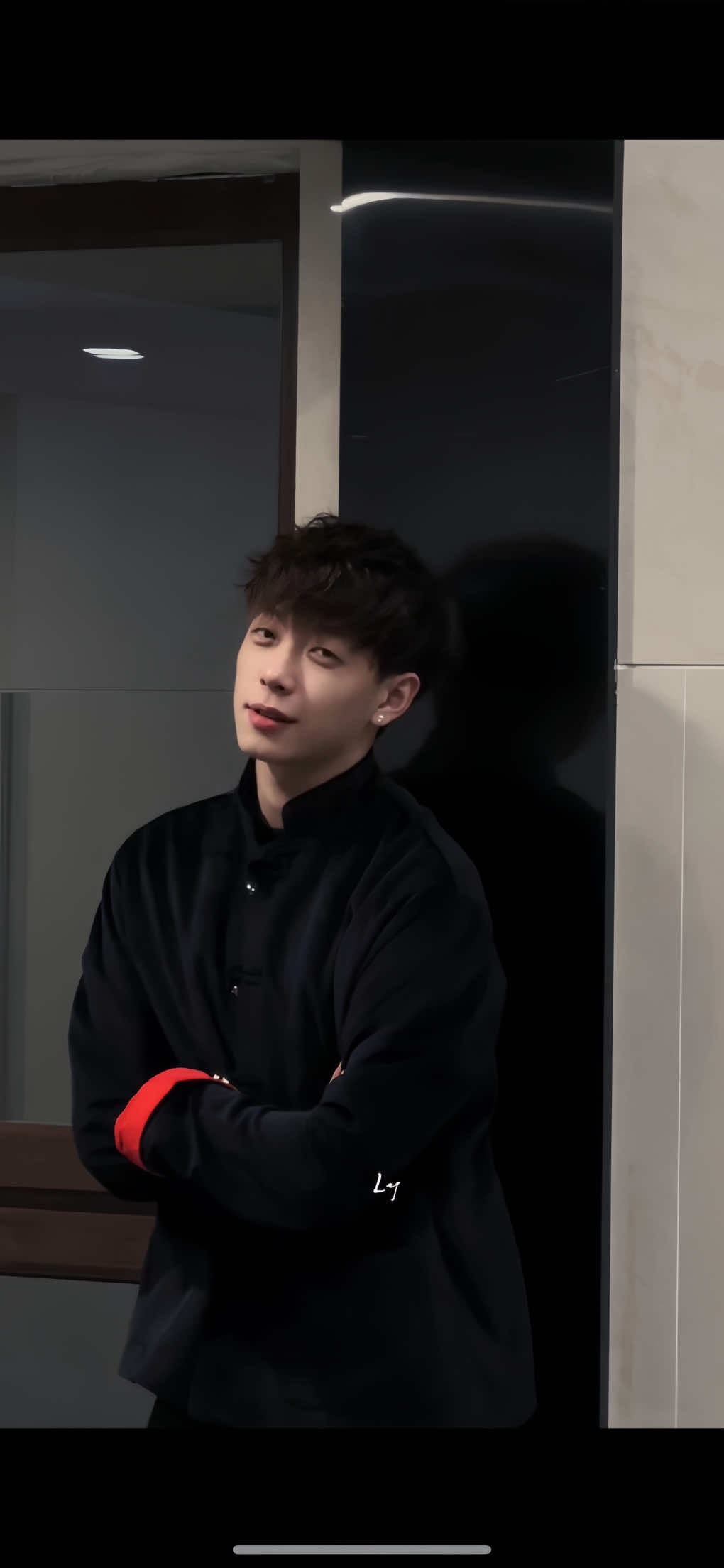 @Ly🌥️