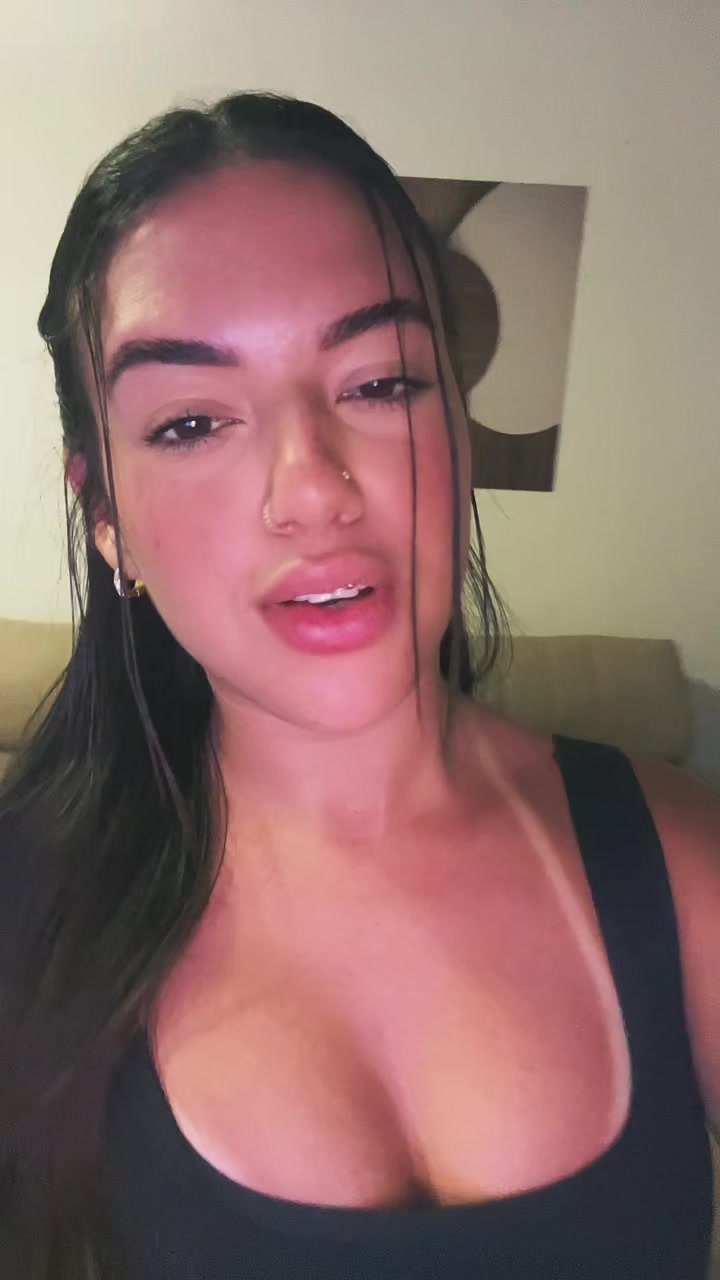 @•EMILLY•