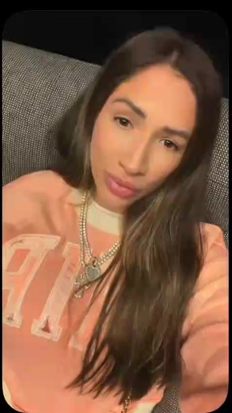 @Laury Saavedra ๐ฉท๐
