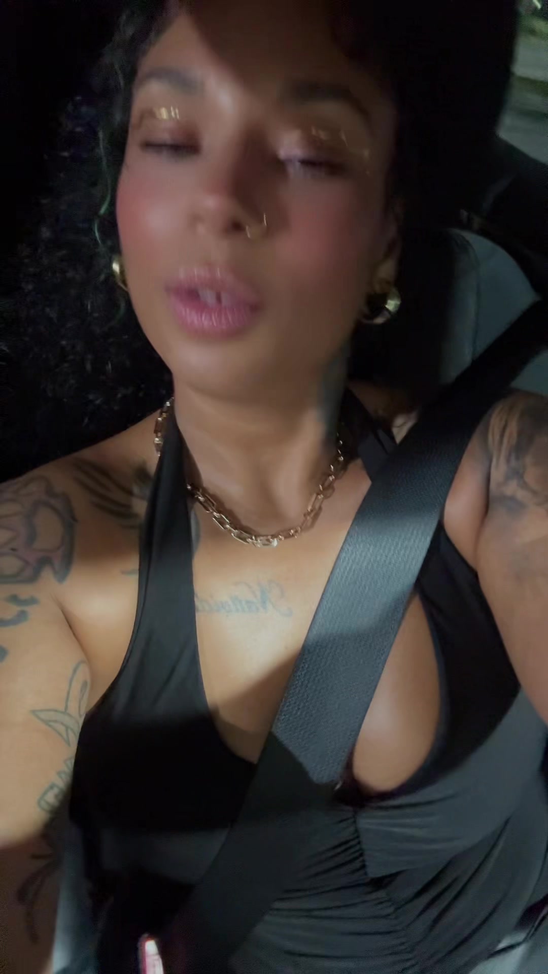 @ShhmoneyCurl