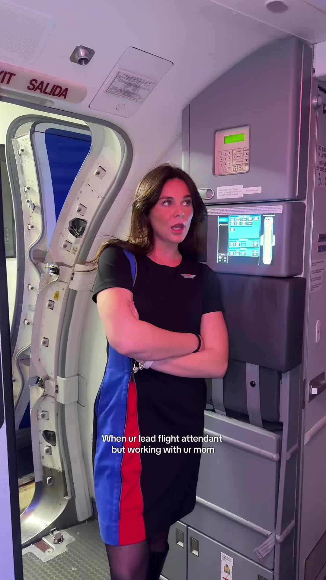 @Charli ✈️