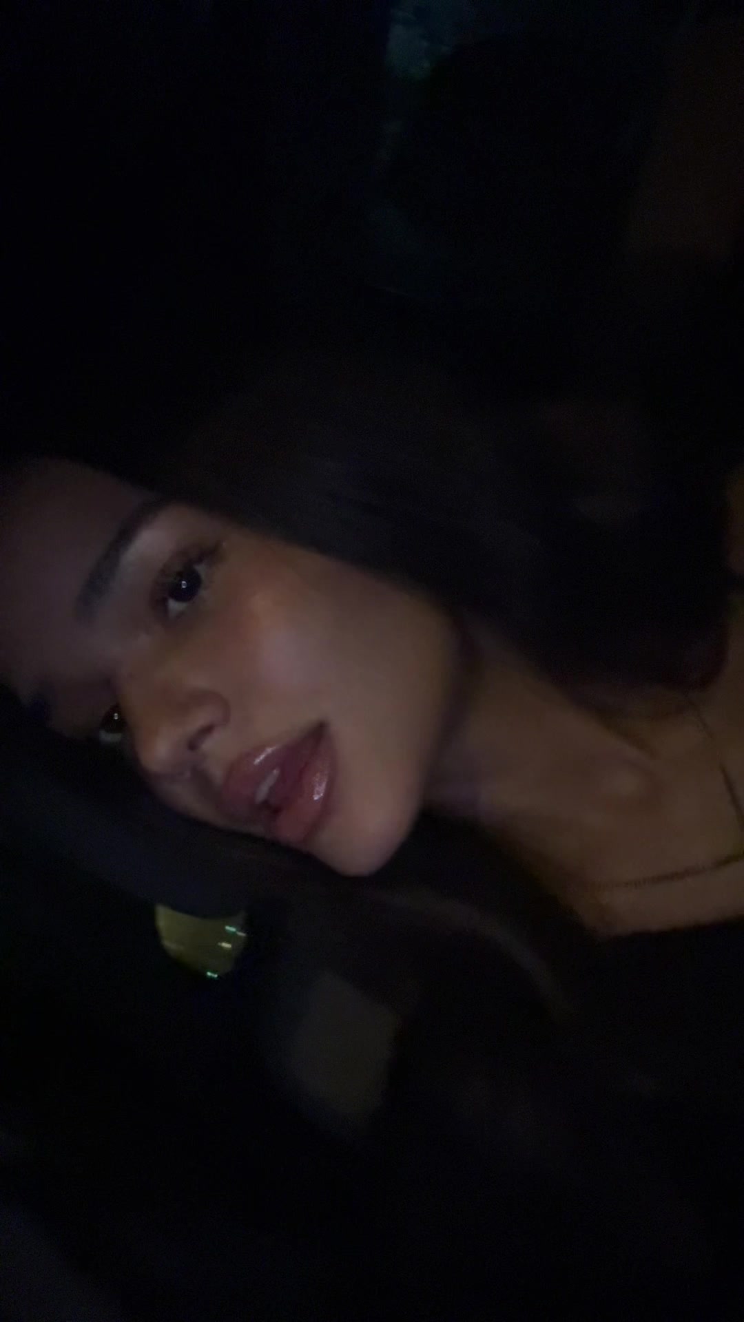 @modelazrajones