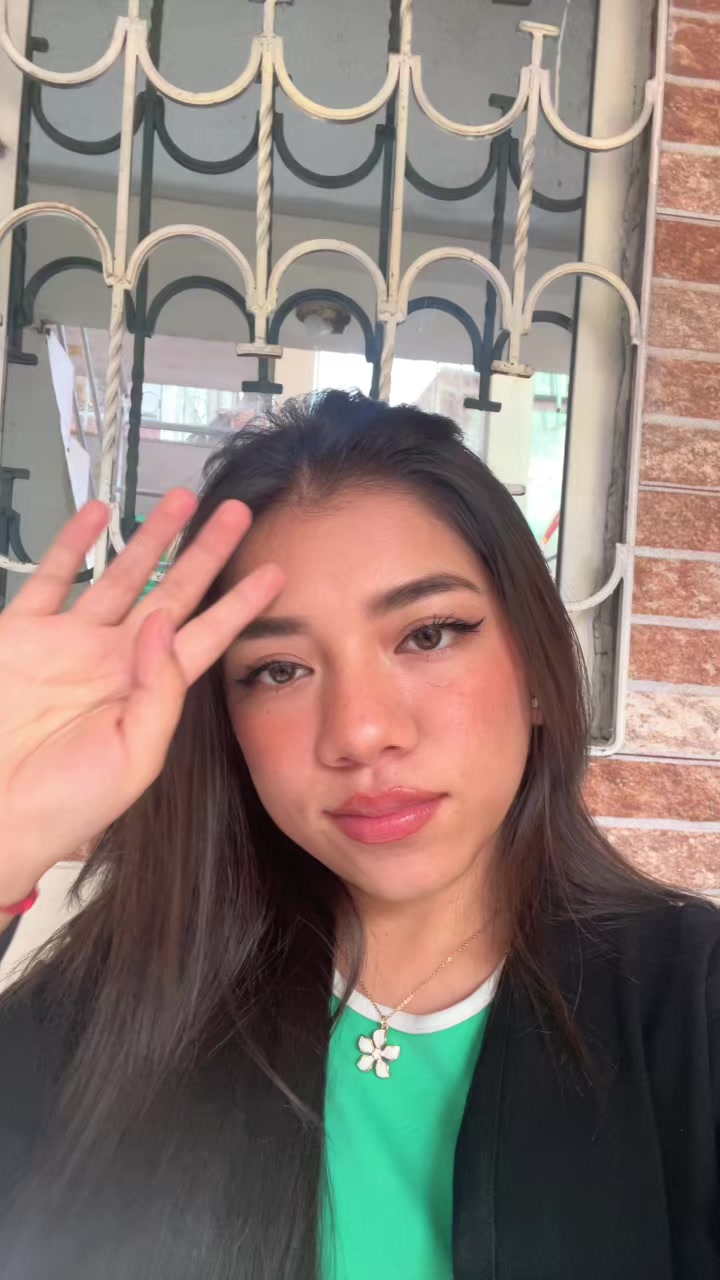 @J A N N 🦄