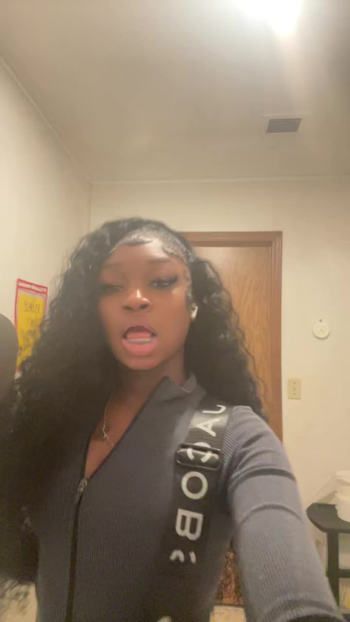 @errthangpretty