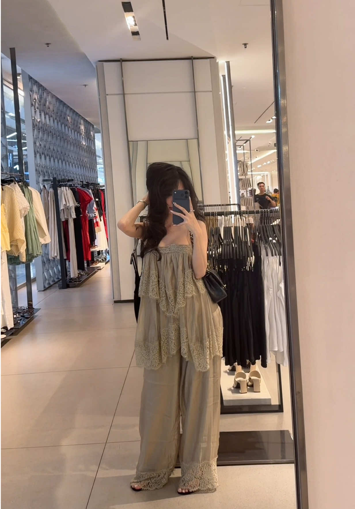 @Giang Paris