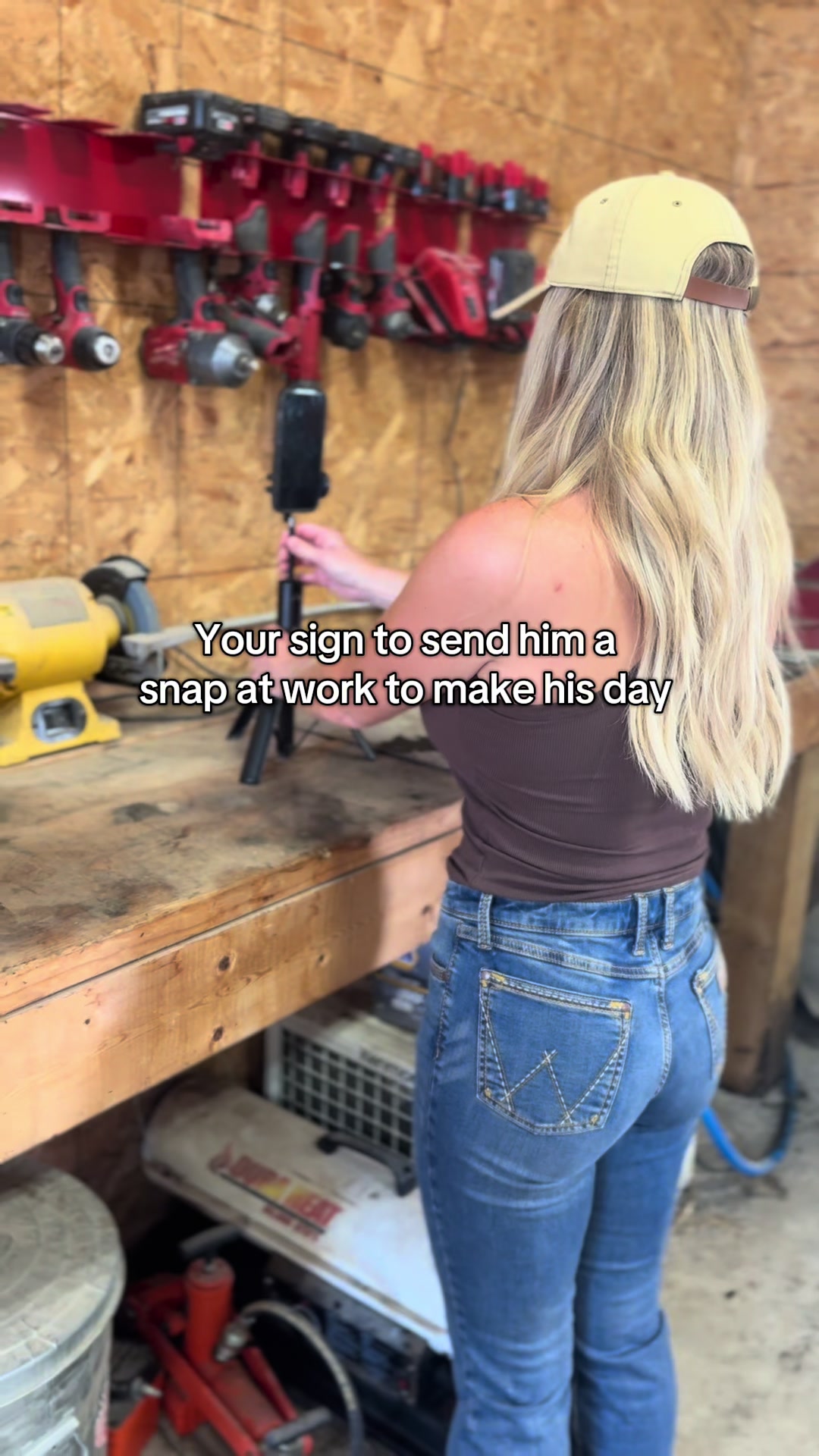 @Farmerbarbieali
