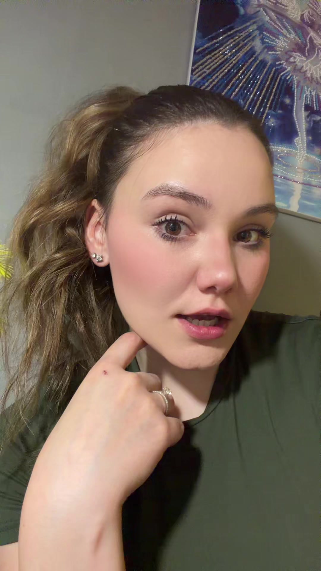 @carlydrew