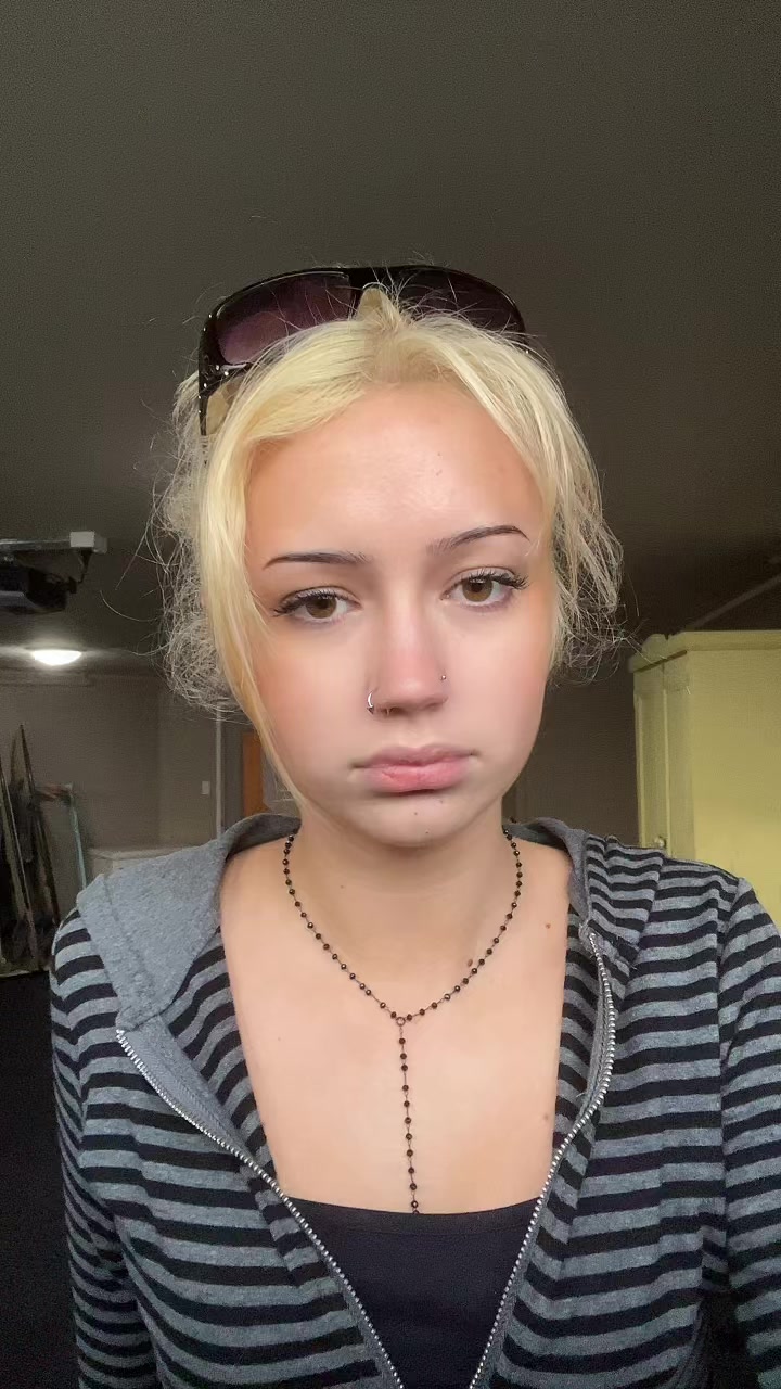 @lolarosee