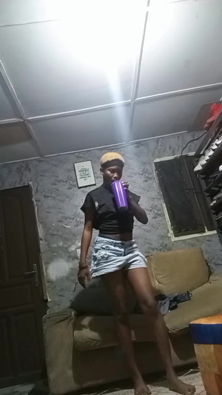 @Tchaniss.spam4