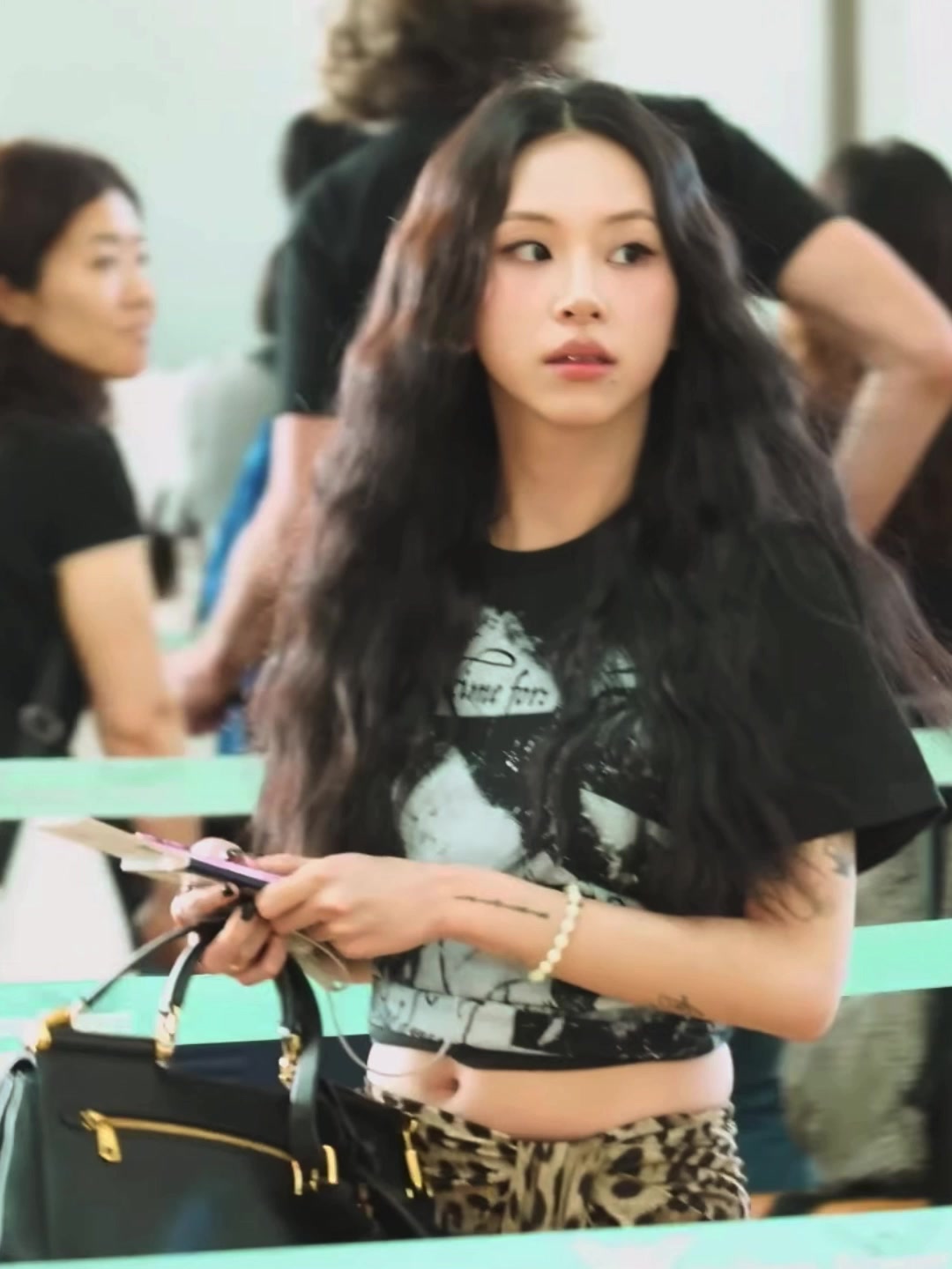 @jiiee