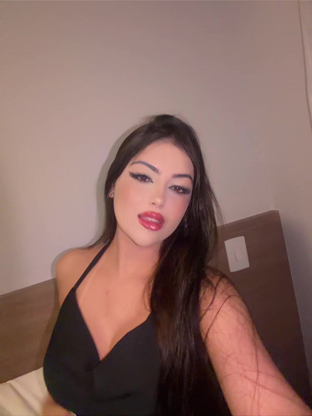 @Mia 🔥🖤
