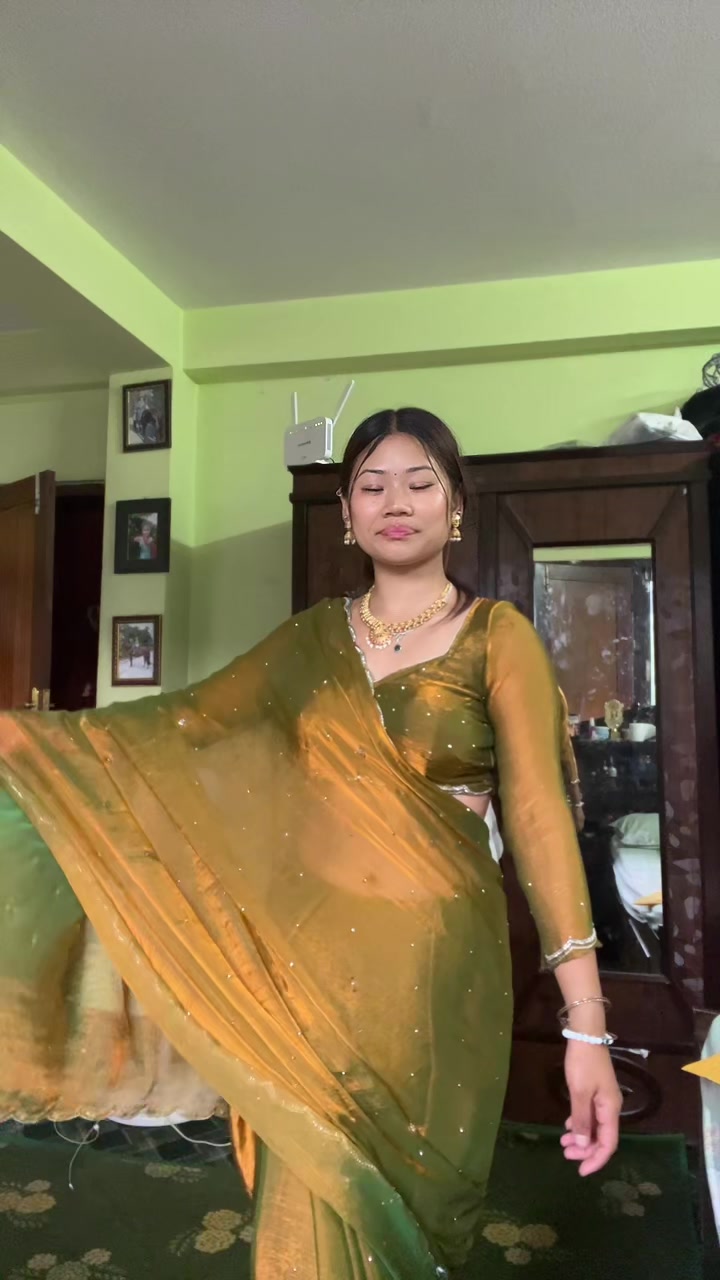@सलिना 💜🍒