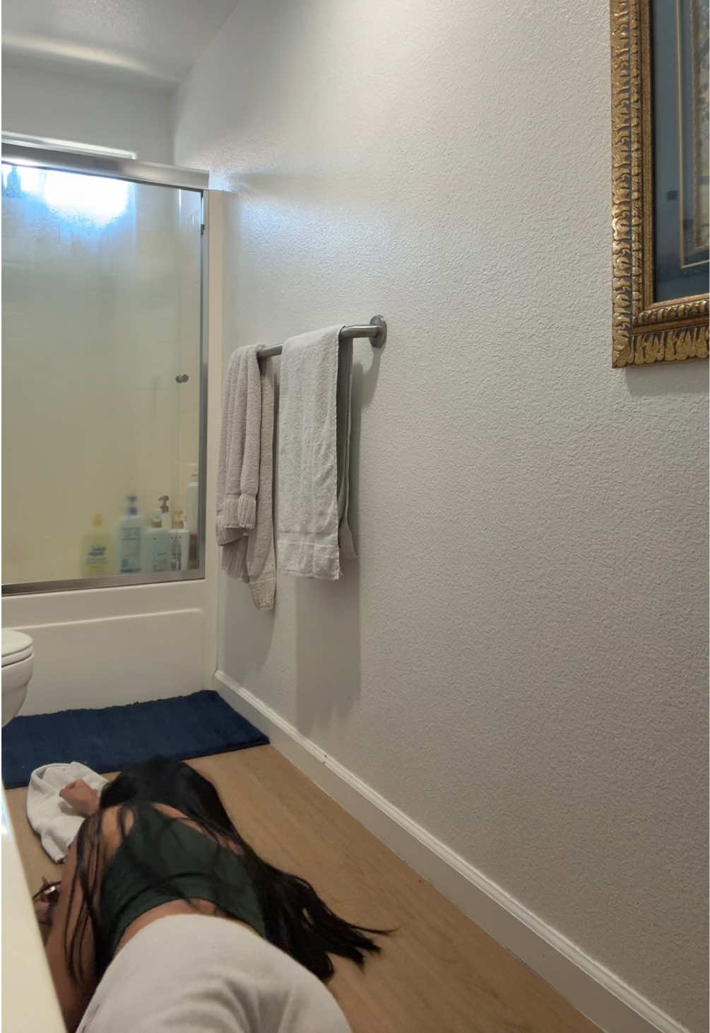@￼