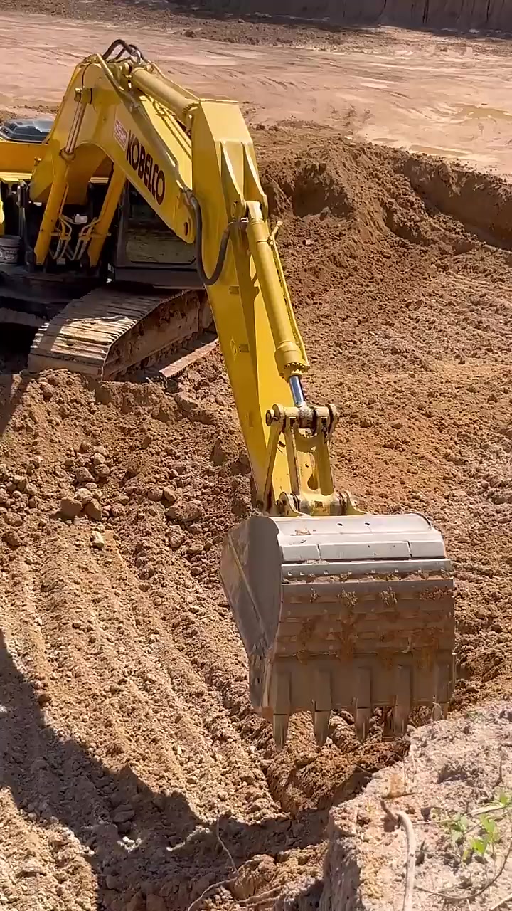 @Excavator operator Bangladesh