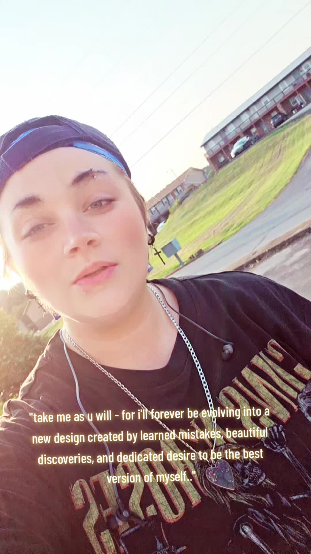 @LizTok_13