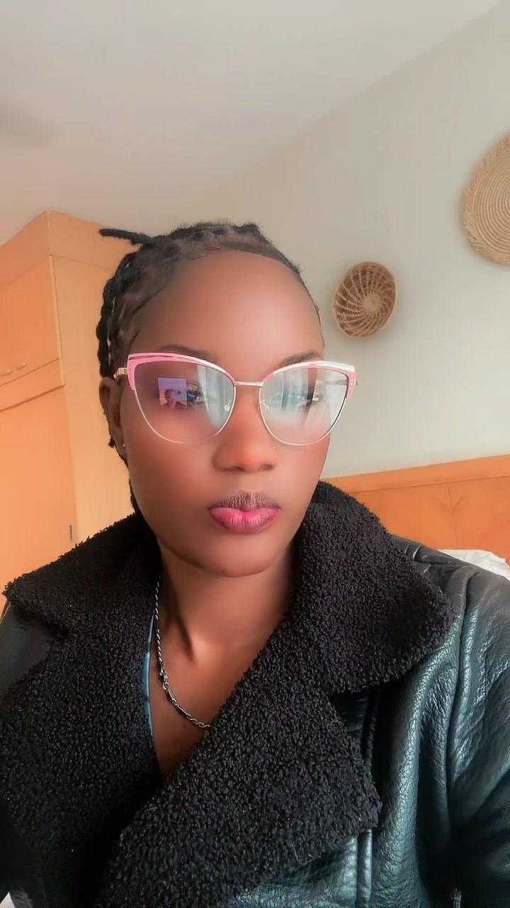 @Soniah_Empress👑
