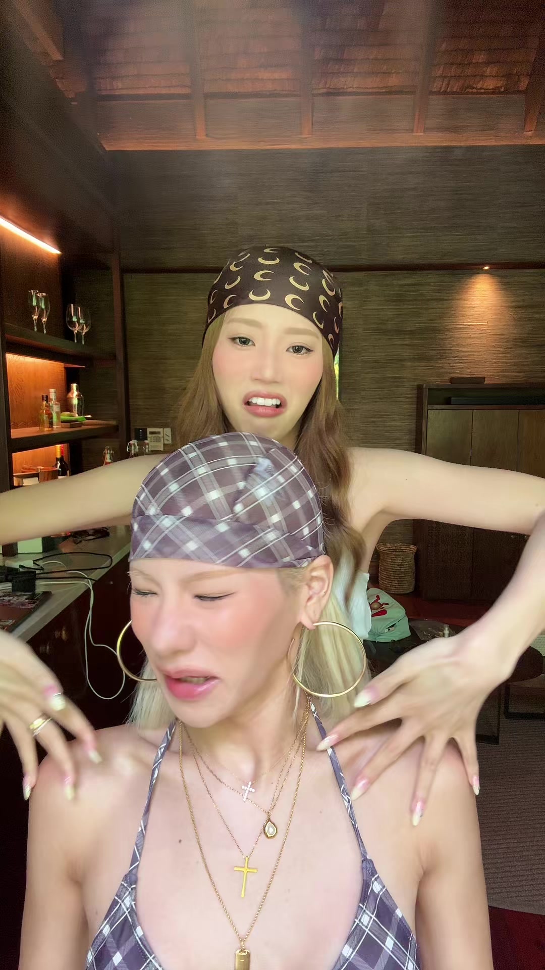 @中町綾