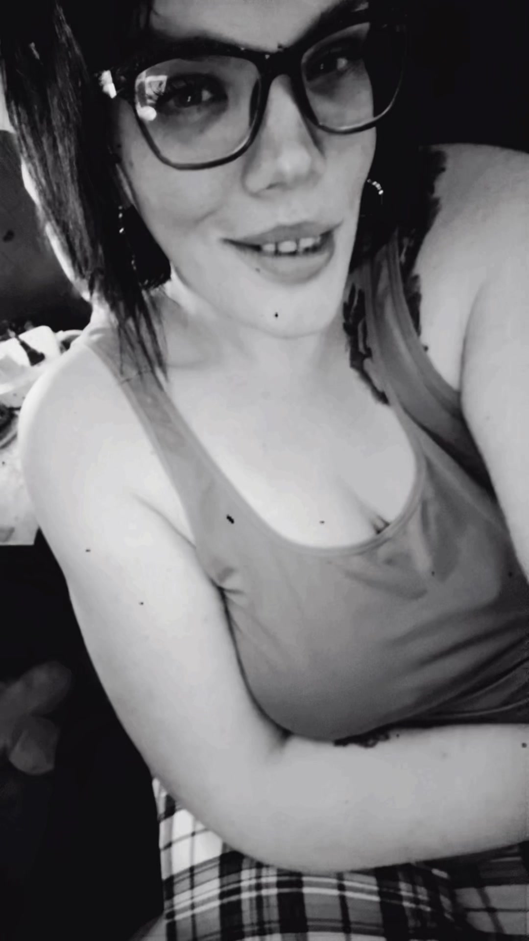 @Chaos_And_Roses89