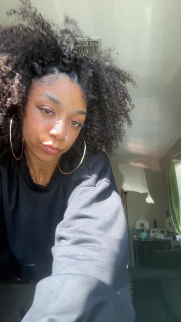 @🧚🏽&zwj;♀️🌻Nieja Love🌻🧚🏽&zwj;♀️