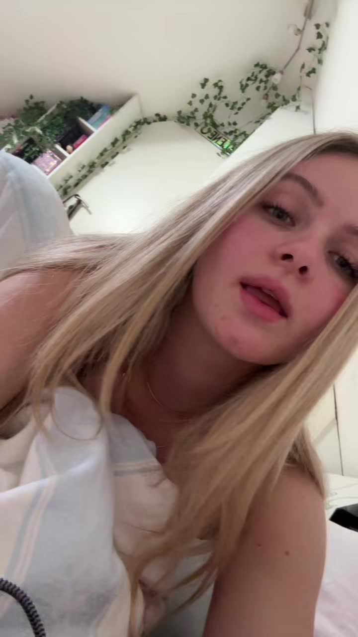 @Salom&eacute;