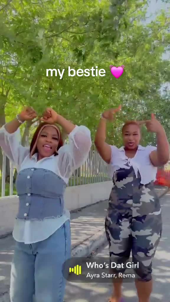 @LADY B💝