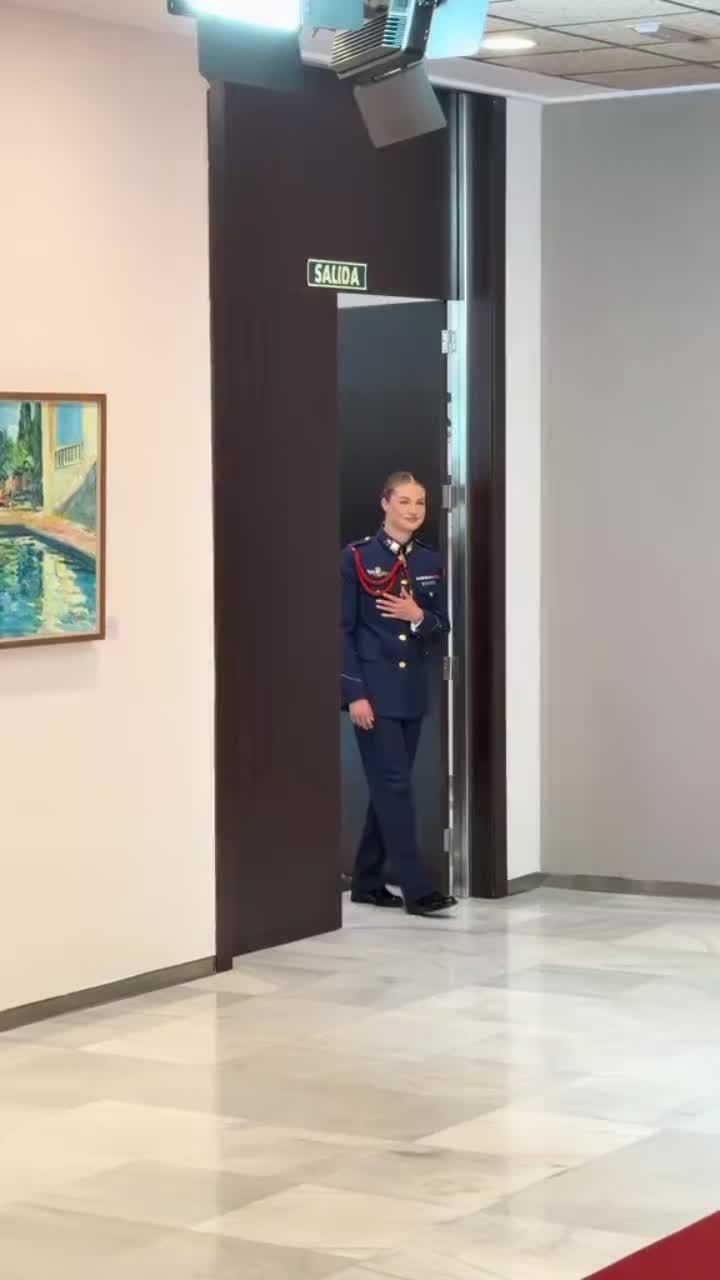 @PŔÍÑÇĔṢ̌Ṣ̌ ŁĔØÑÕŘ 👑