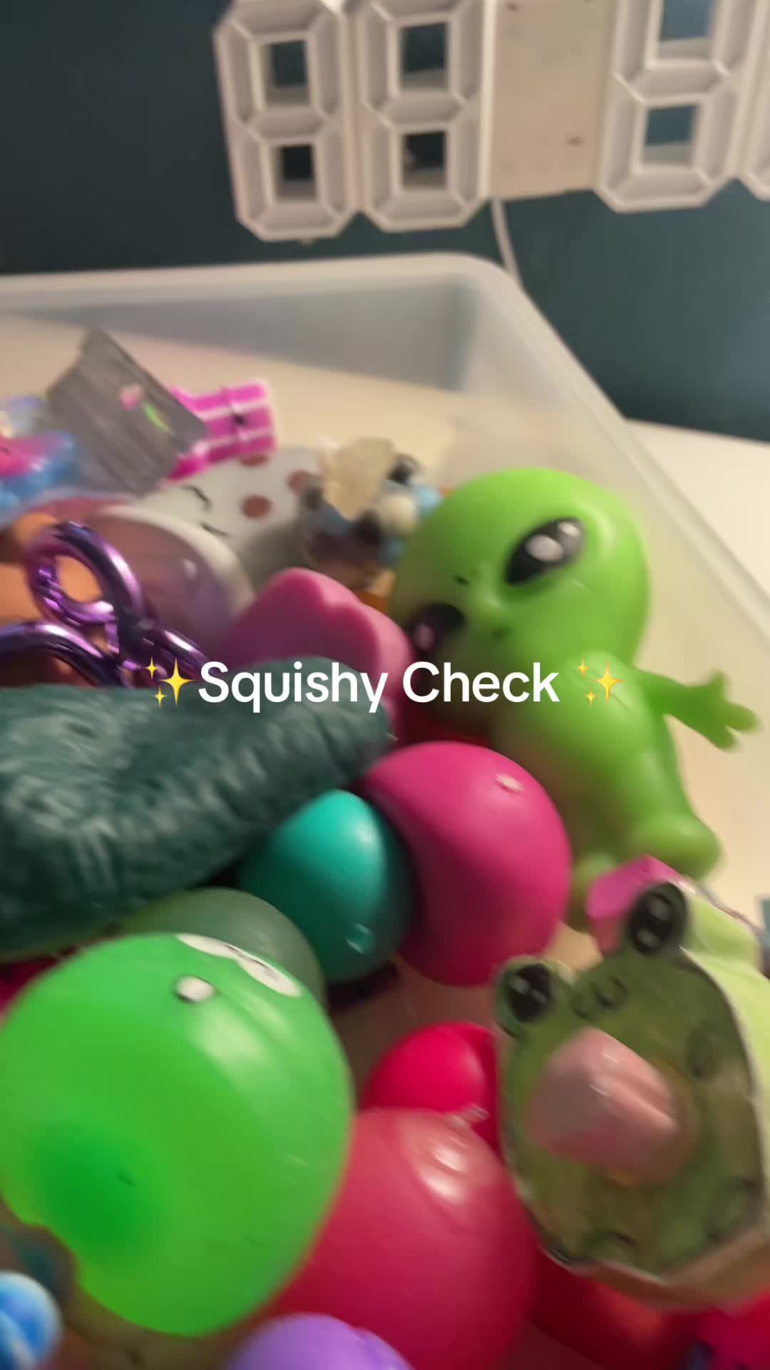 @jujus_squishy_world