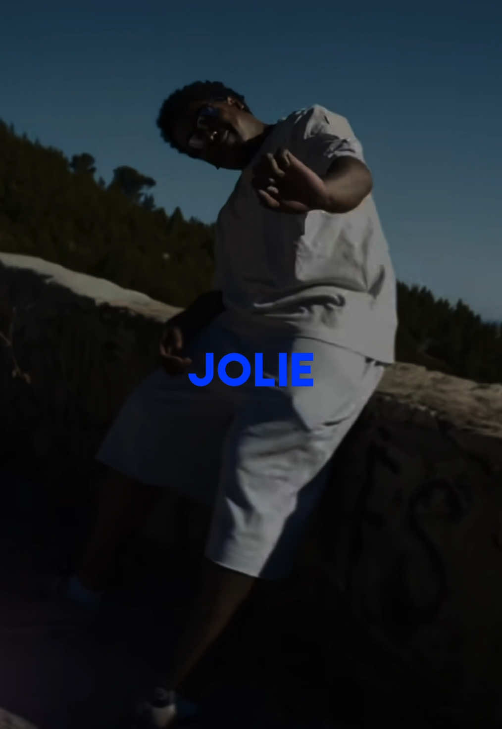 @️