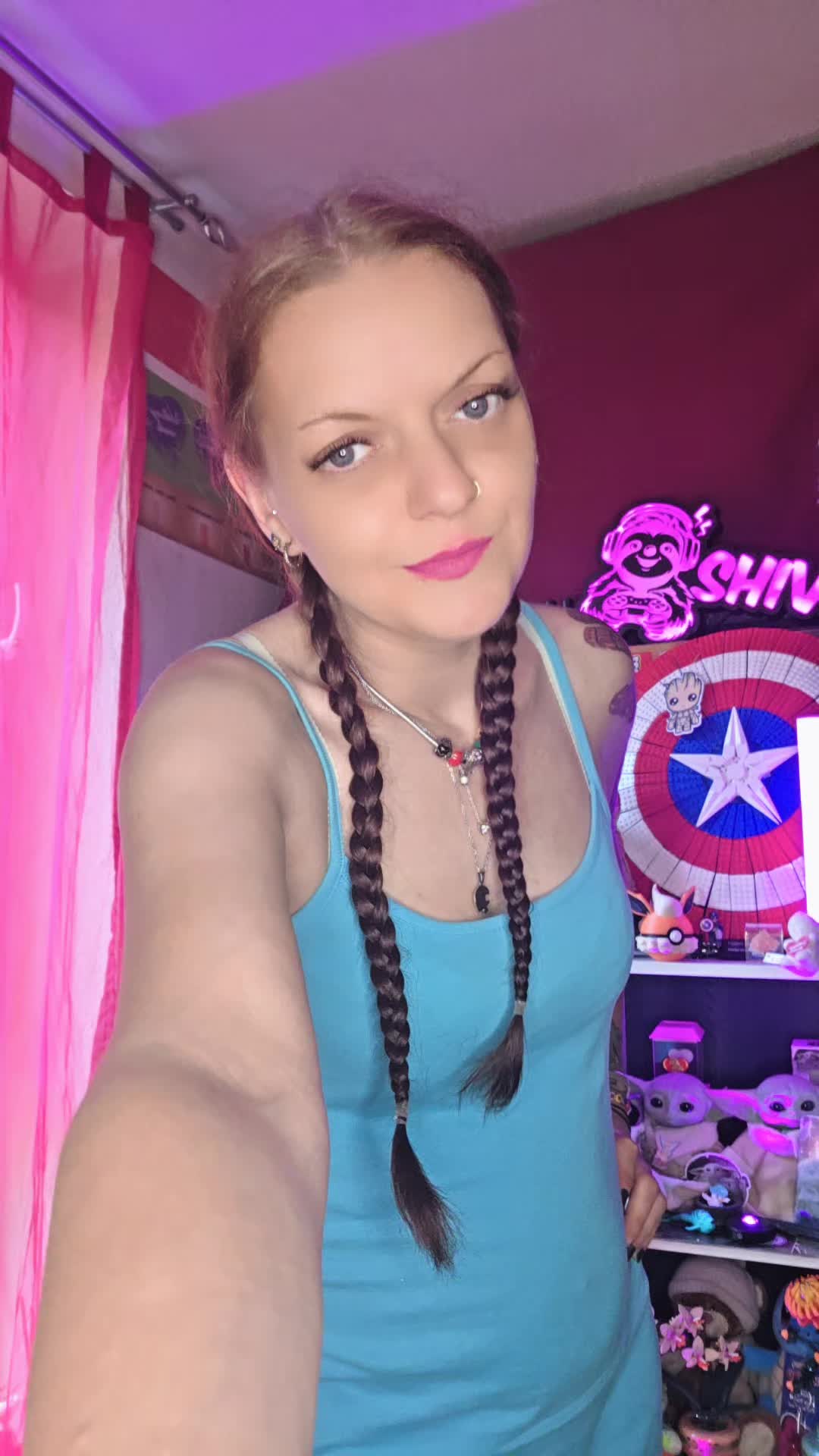 @Shiva_Faultier_Queen 🦥👑