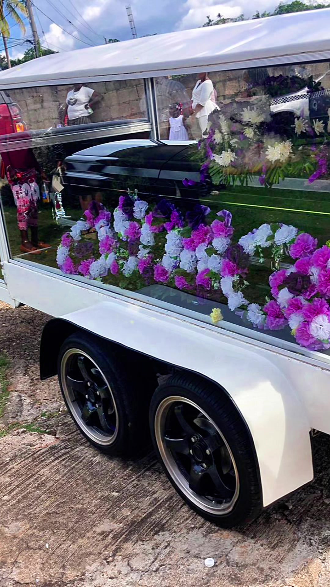 @7 Days Funeral Home 🕊️