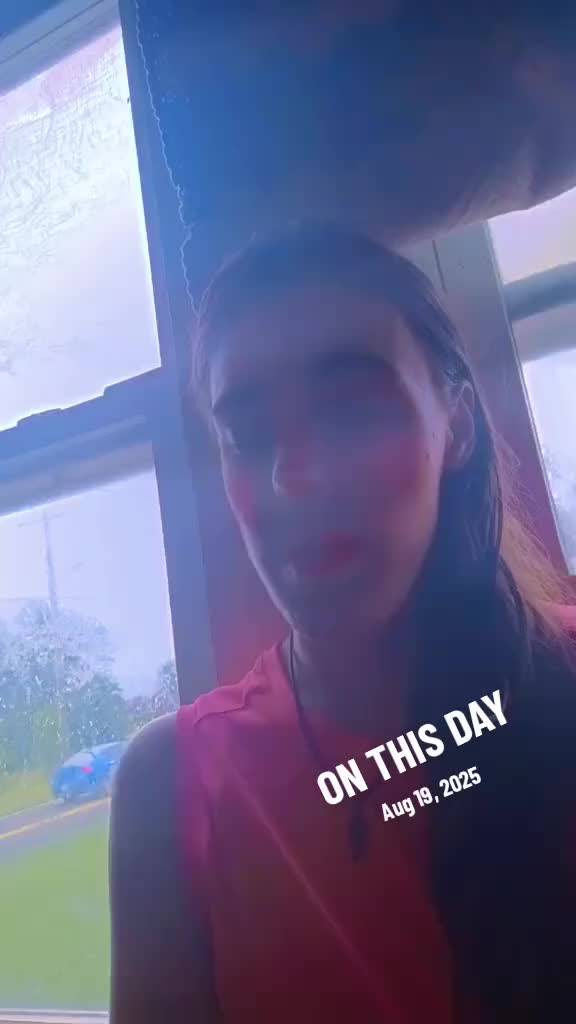 @🦋🍃💨 Victoria 🍃💨🦋