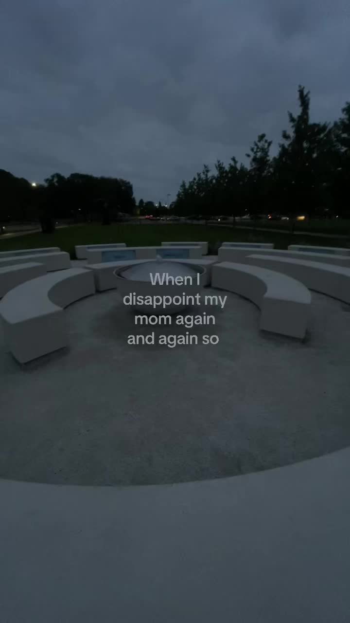 @𝓝♪°.・⁷