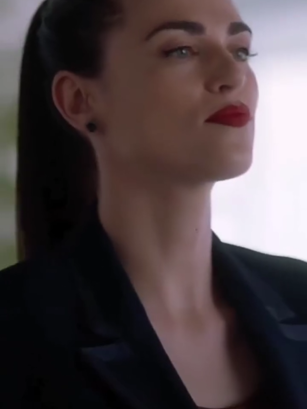 @Lena Luthor ๐