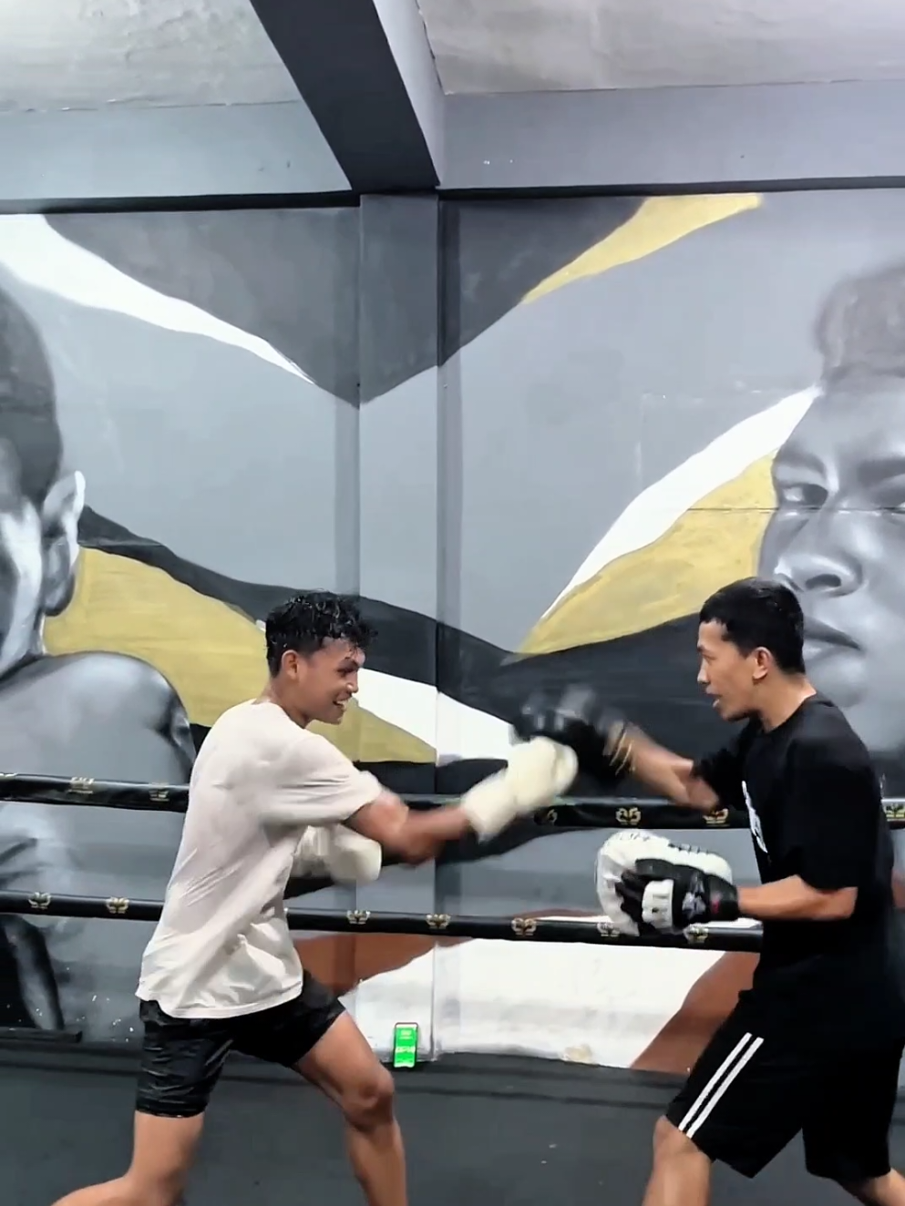 @overhand☢️