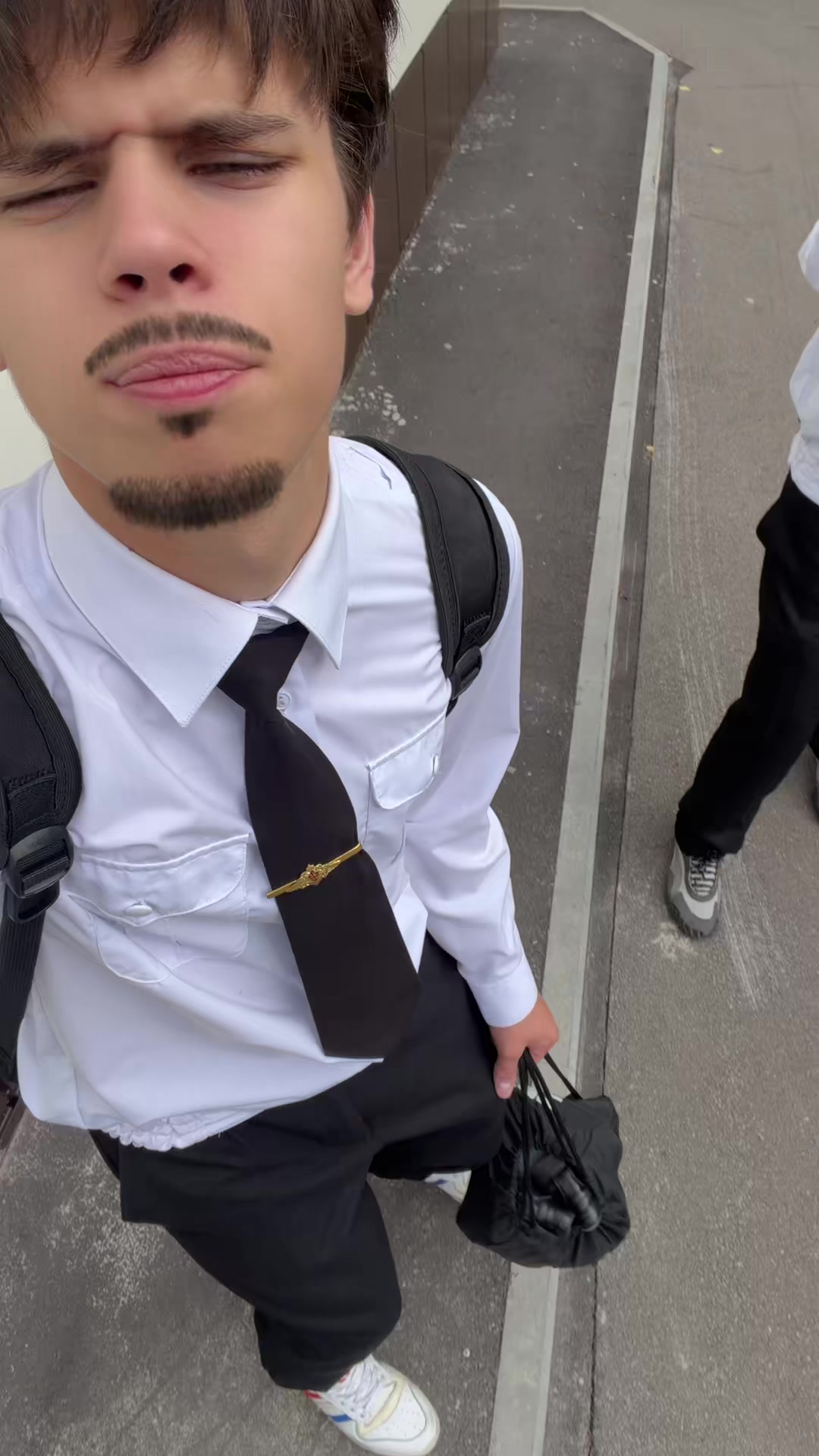 @ilyhaking
