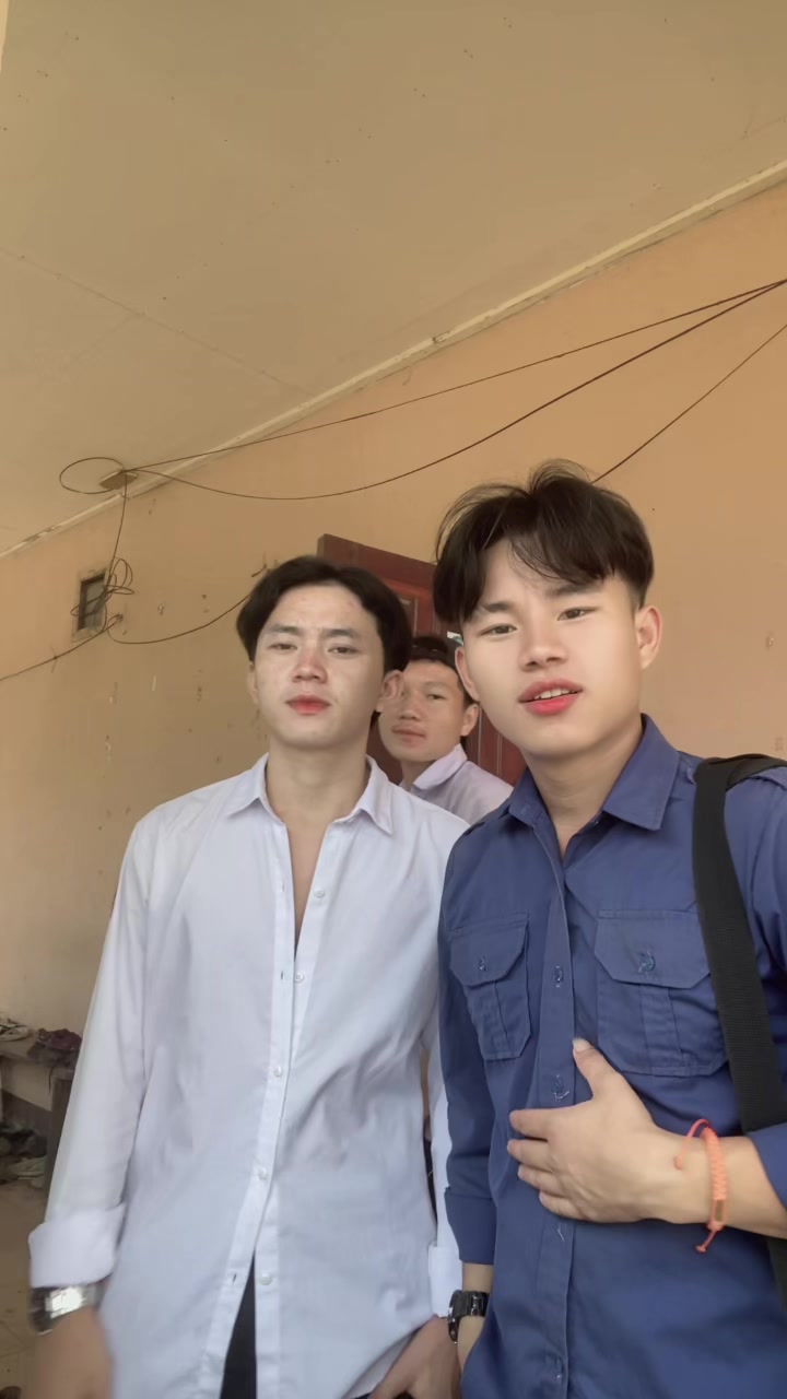 @ຊື່ພິລະພົນ ຮຽນວິຊາຊີບສາຂາພາຈີນ