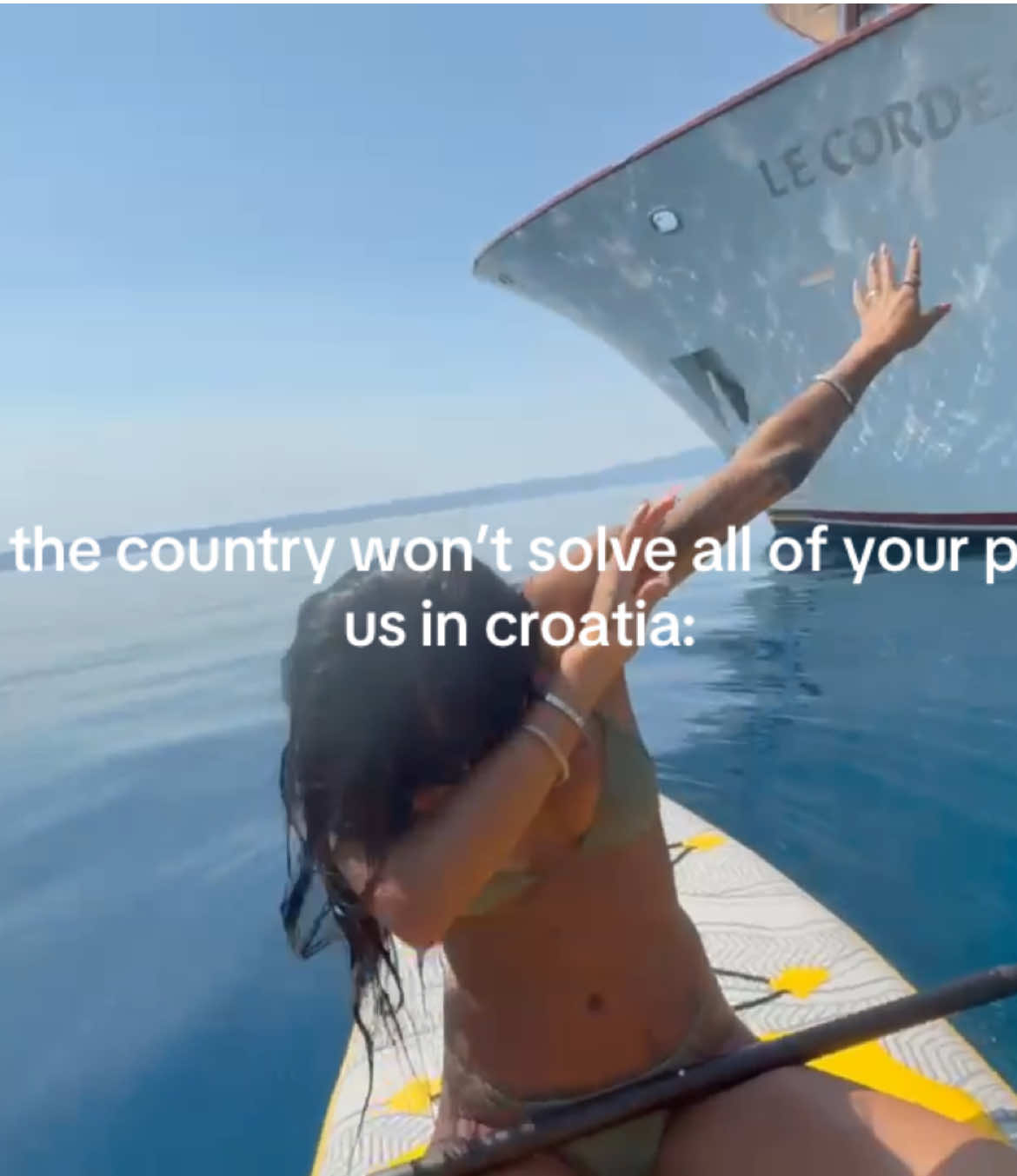 @alyssa | solo travel