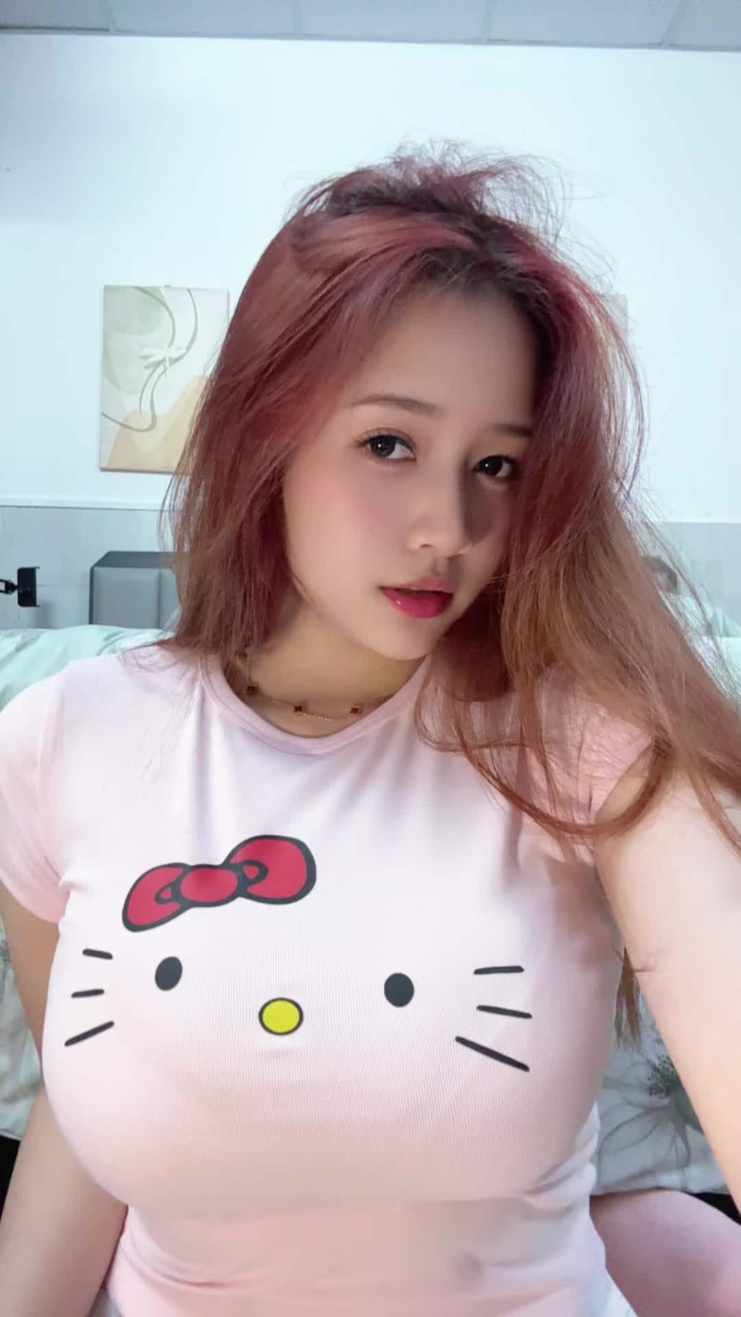 @Ng Việt z&uacute; T&acirc;y