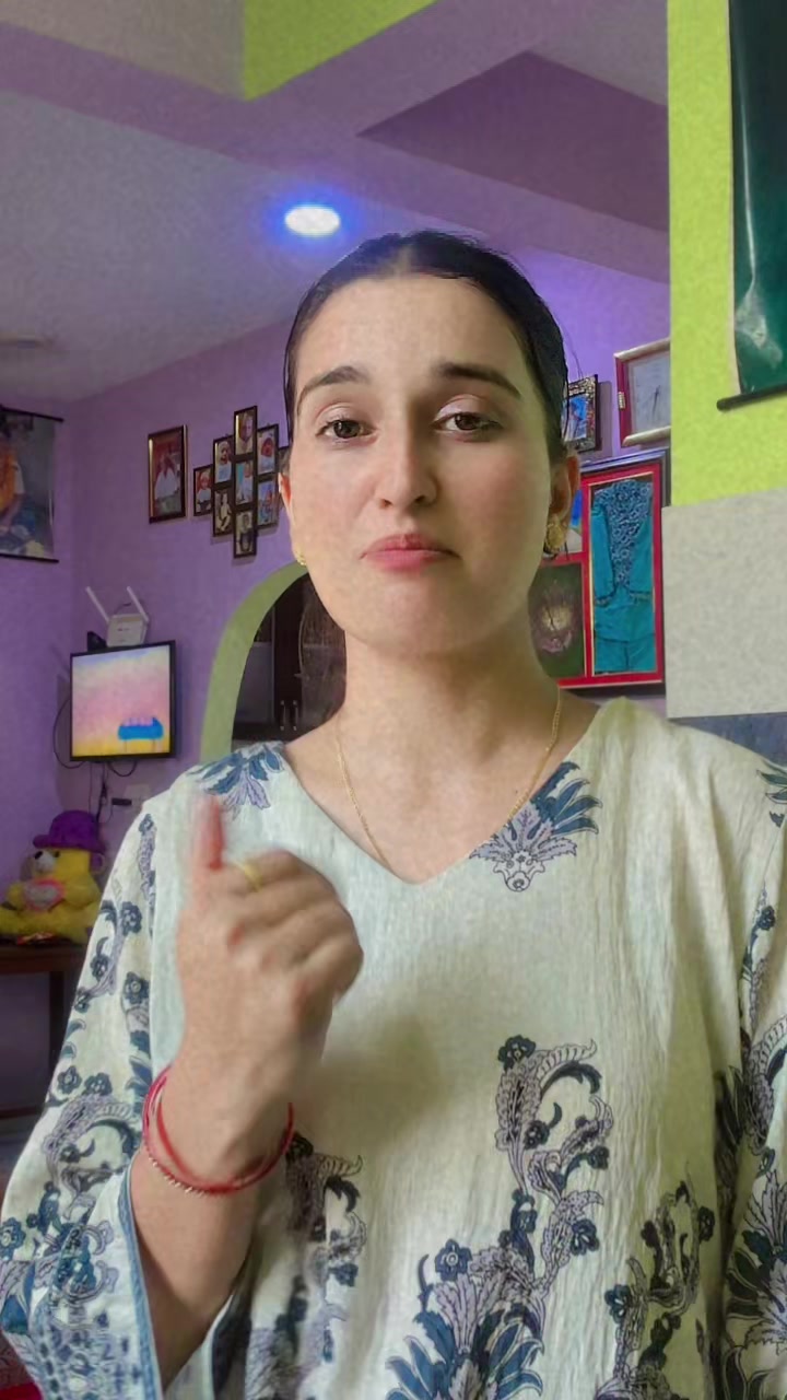 @Ambika🧿