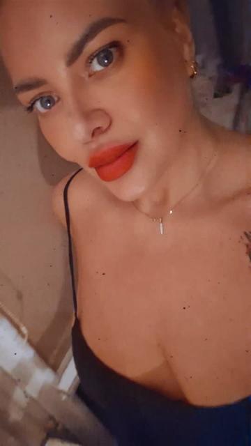 @🍒Cherry Lady🍒