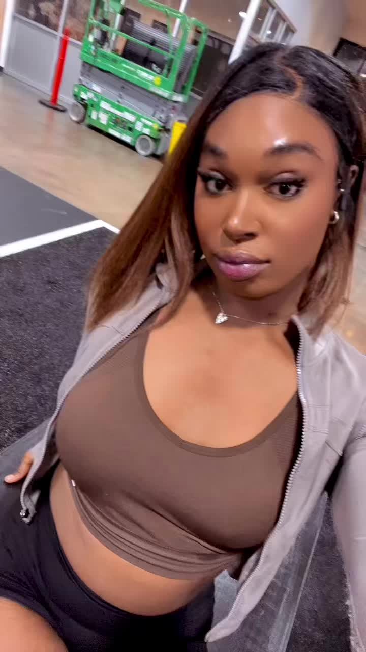 @Bee💋