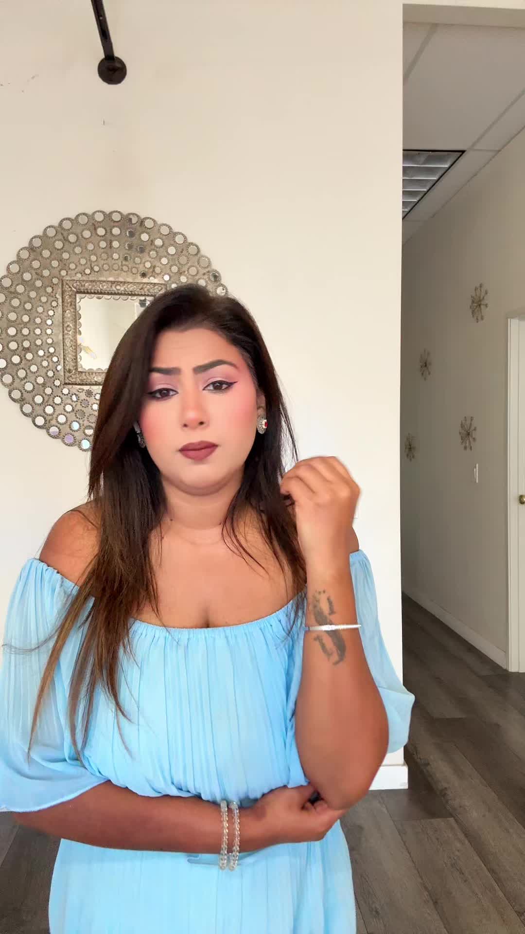 @DesiDazzleDiva