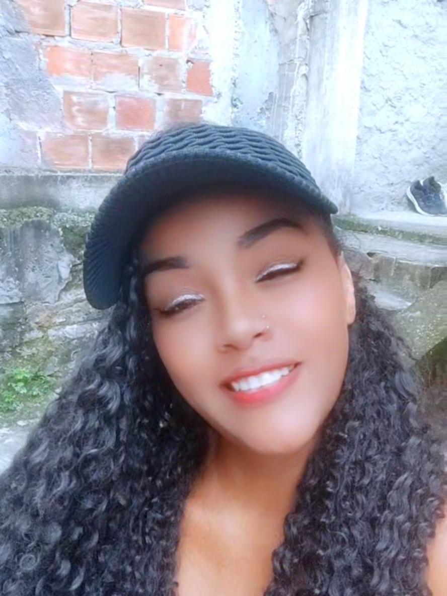 @Lucy a guria do short sexy