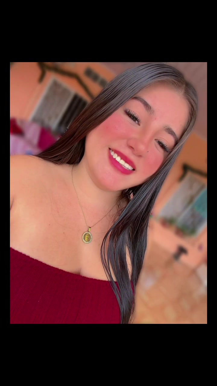 @𝓙𝓾𝓵𝔂😍🍓.