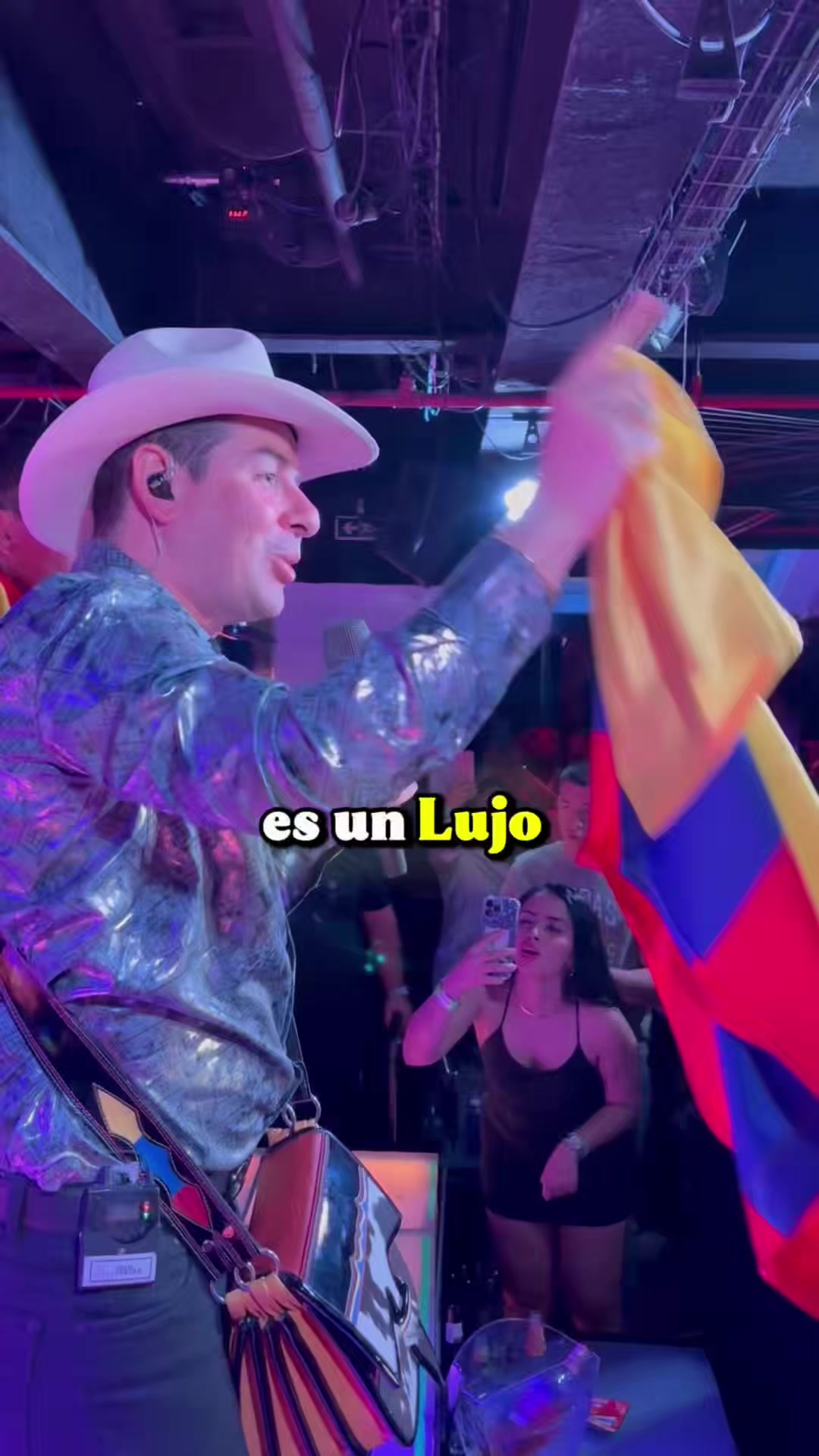 @El Orejon Trovador