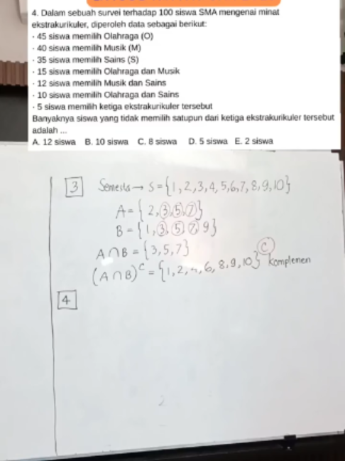 @Lizmath1604