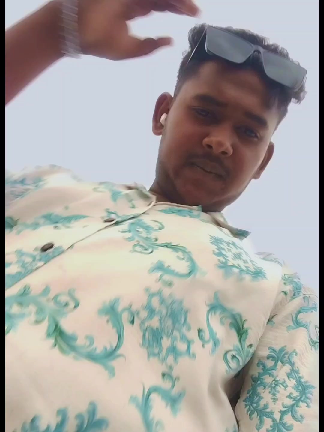 @𝐒Ĩyꫝɱ ╰‿╯
