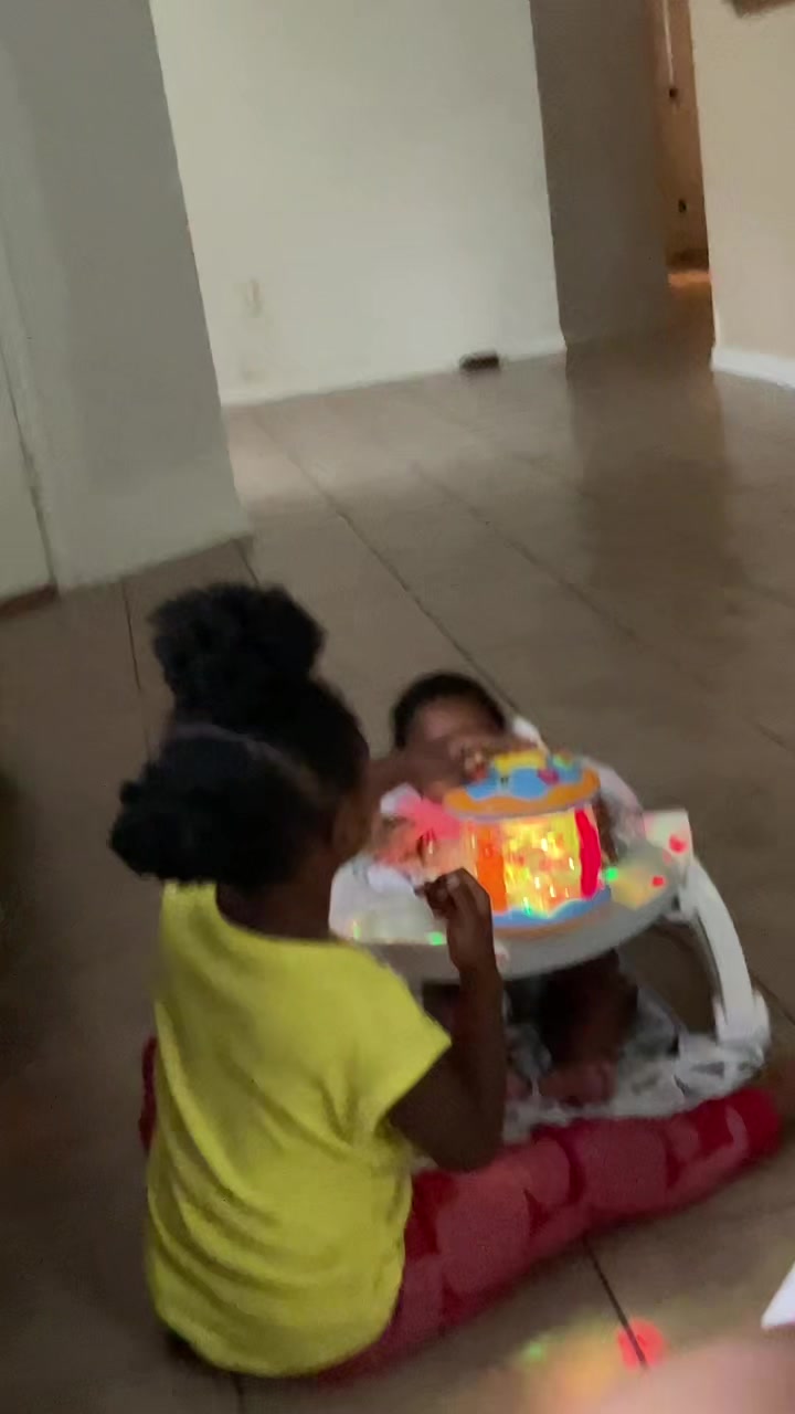 @Leiari