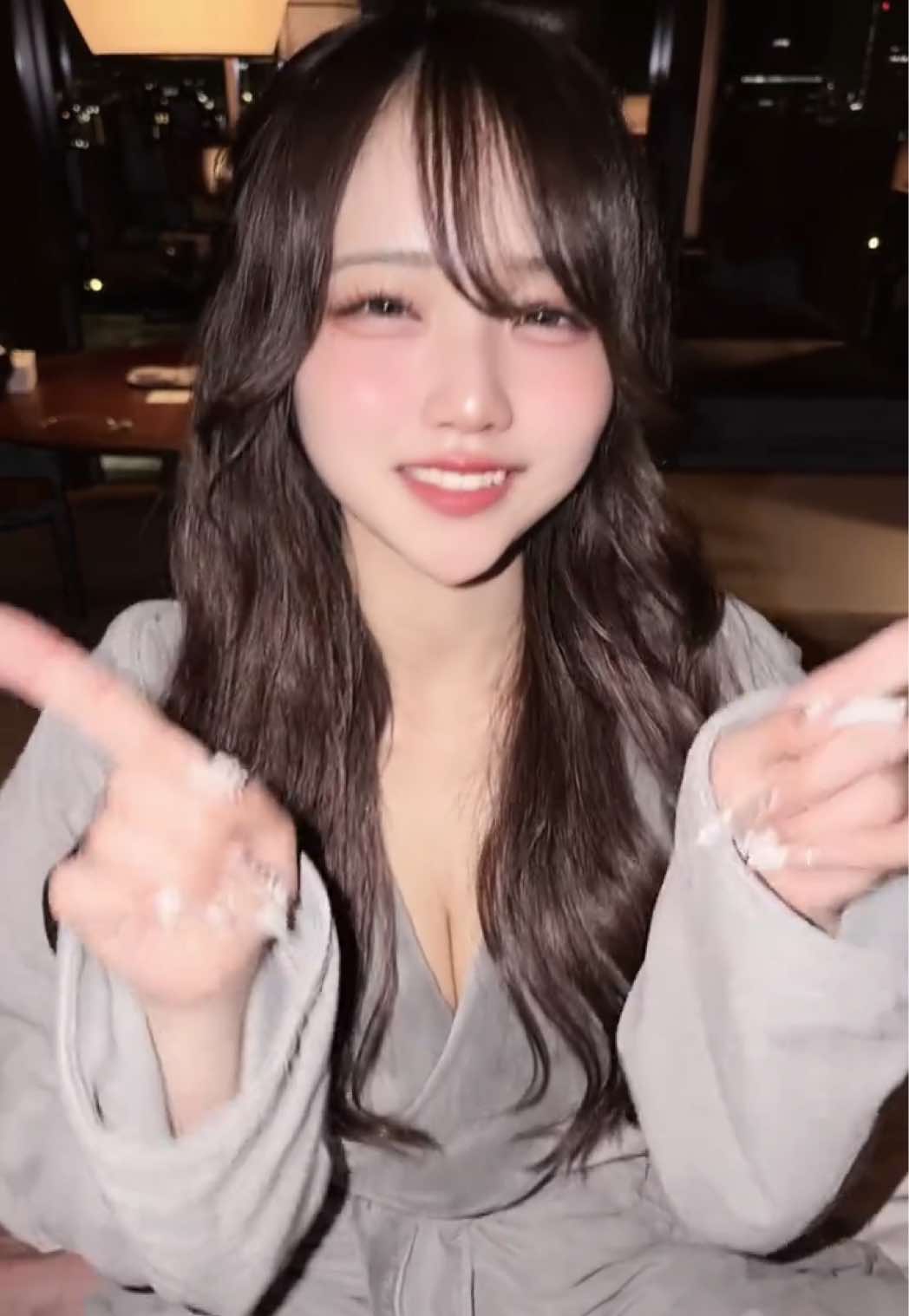 @えま